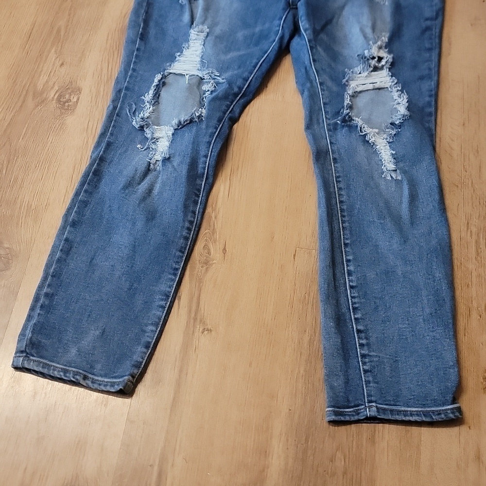 American Bazi 2X Distressed High-rise Jeans - Picture 3 of 8